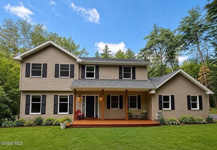 23 Holloway Lane, Poestenkill, NY
