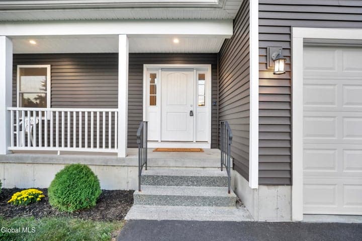 151 Consaul Road, Colonie, NY, photo 3