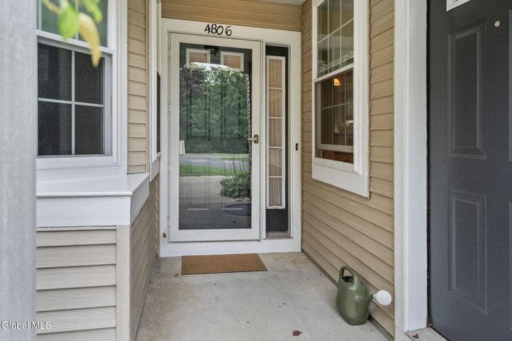 4806 S Foxwood Drive, Clifton Park, NY, photo 5