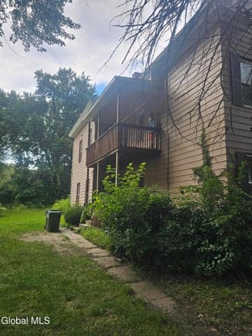 164 Saratoga Avenue, Waterford, NY, photo 2
