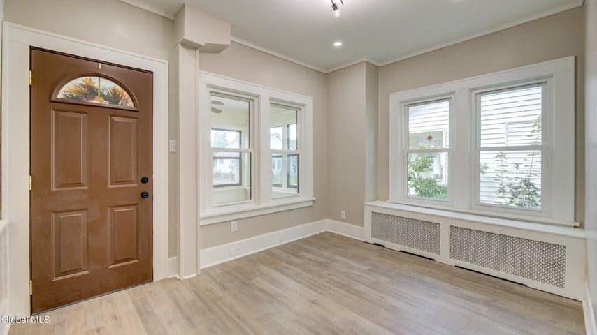 14 Crescent Avenue, Amsterdam, NY, photo 4