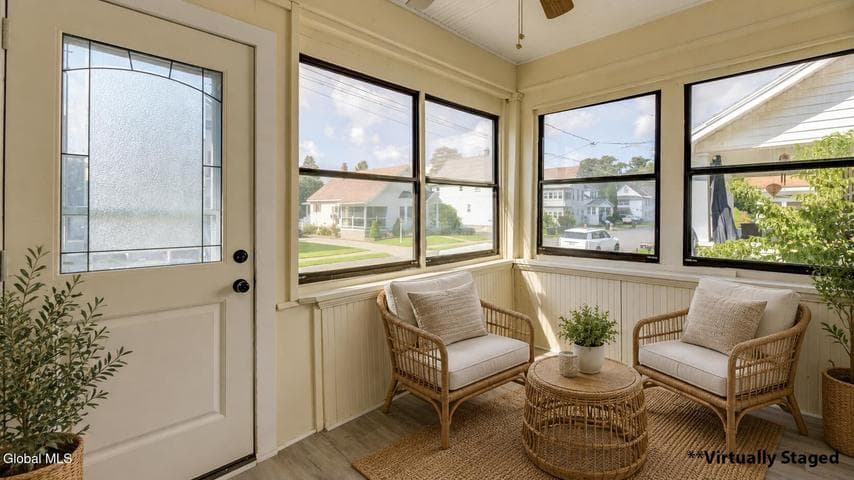 14 Crescent Avenue, Amsterdam, NY, photo 3