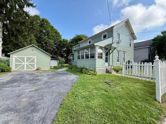 15 Spring Street, Hudson Falls, NY