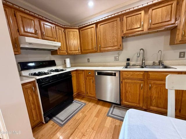 15 Spring Street, Hudson Falls, NY, photo 4