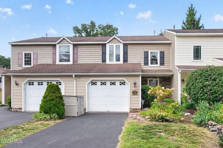 606 Elk Circle, Milton, NY