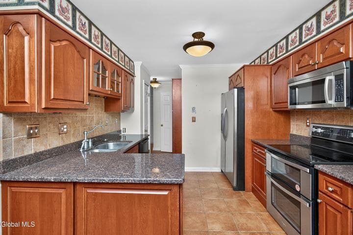 606 Elk Circle, Milton, NY, photo 5