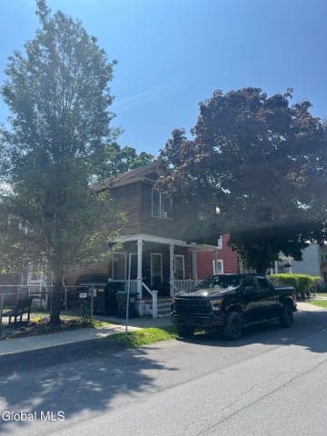 212 Regent Street, Saratoga Springs, NY, photo 3