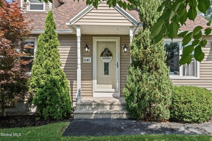 1145 Barber Drive, Rotterdam, NY, photo 3