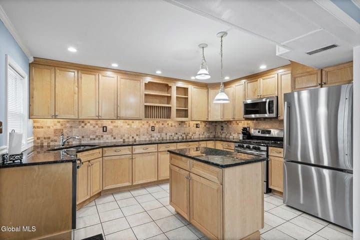 17 Ichabod Lane, Milton, NY, photo 4