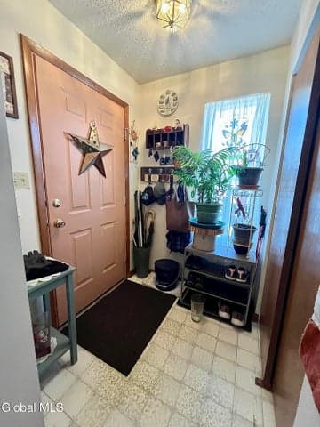 1812 Cambridge Manor Drive, Scotia, NY, photo 3
