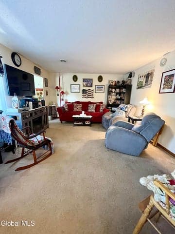 1812 Cambridge Manor Drive, Scotia, NY, photo 5