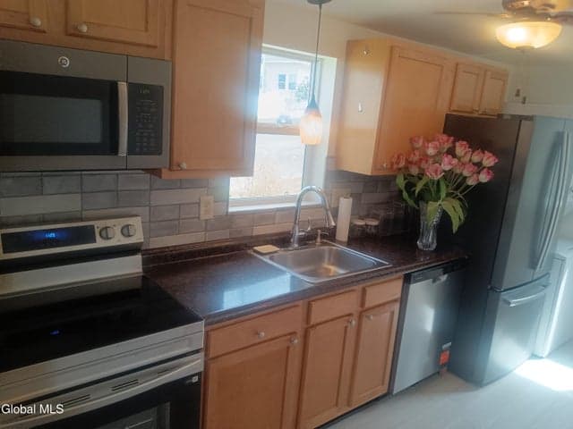 1650 2nd Street, Rensselaer, NY, photo 5