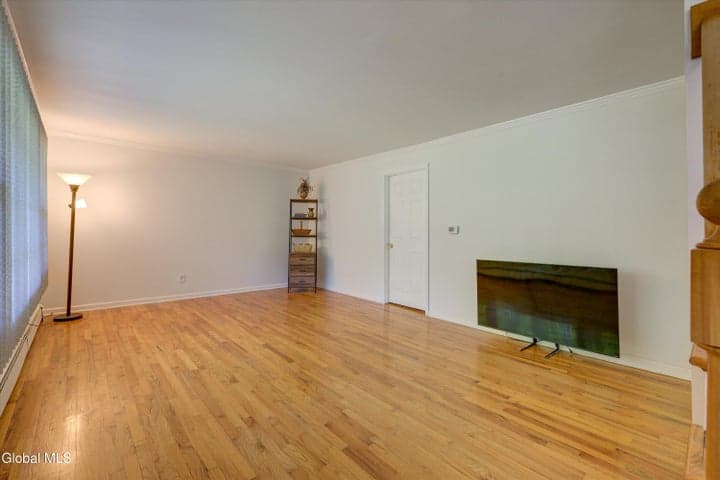 22 Bri-Lan Avenue, East Greenbush, NY, photo 3