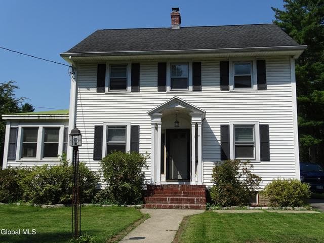 17 Bedell Avenue, Delmar, NY, photo 2