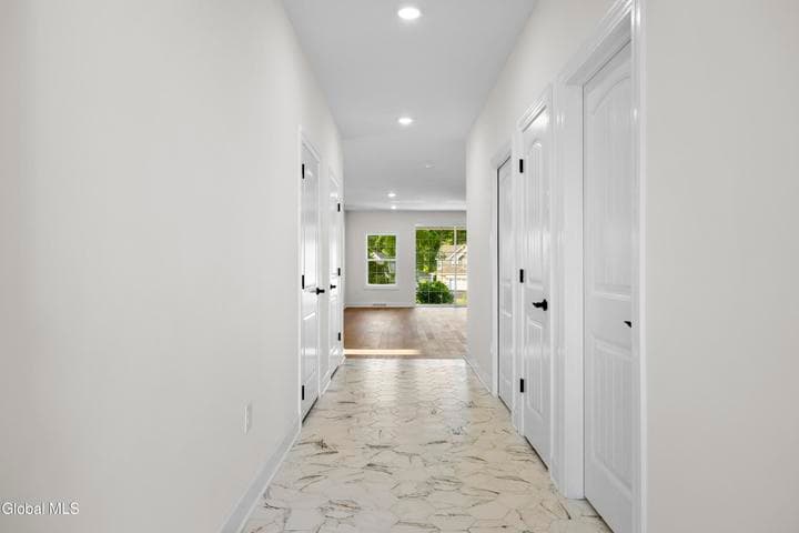1D Michael Court, North Greenbush, NY, photo 3