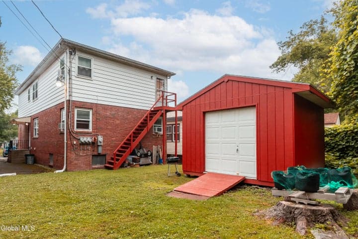 53 Pleasantview Avenue, Albany, NY, photo 3