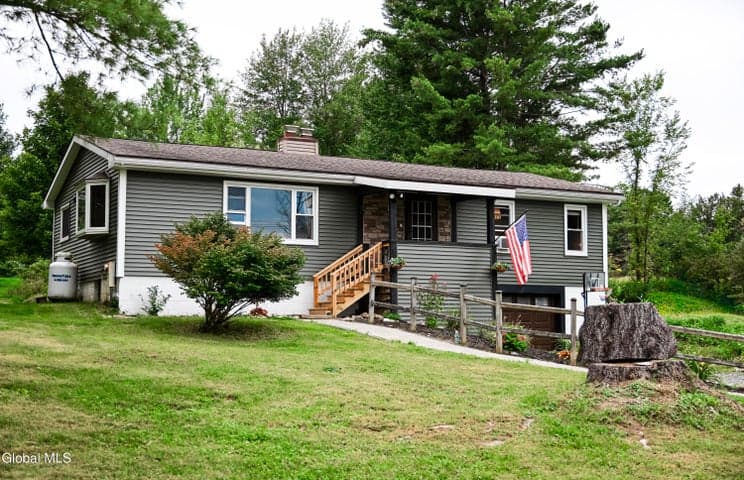 968 County Highway 126, Perth, NY, photo 2