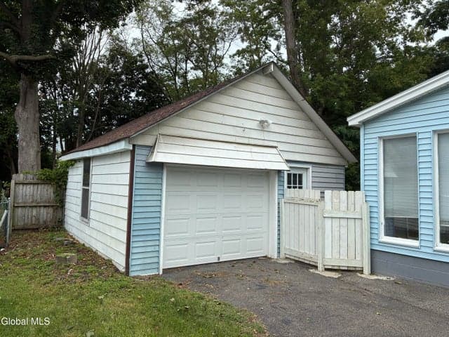 540 Harrison Avenue, Schenectady, NY, photo 4