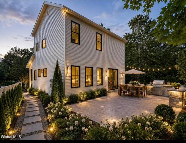61 Van Dorn Street, Saratoga Springs, NY, photo 3