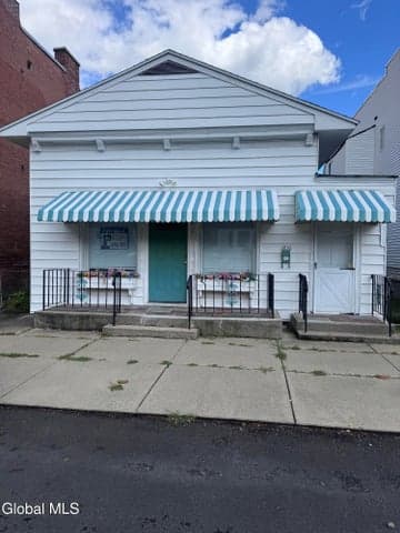 1816 4th Avenue, Watervliet, NY, photo 1