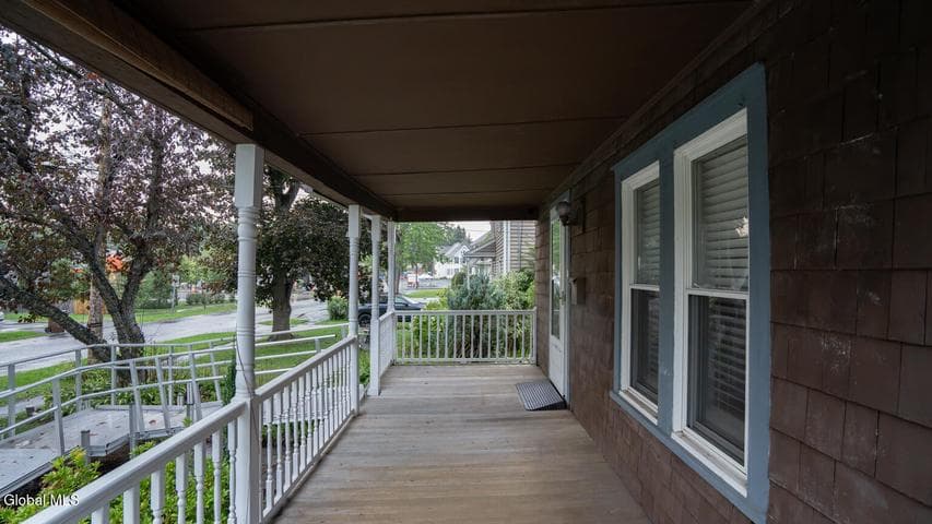 8 Lincoln Avenue, Delmar, NY, photo 2
