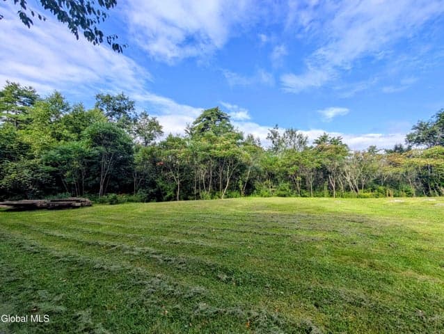 15 Mercurio Way, Hampton, NY, photo 3