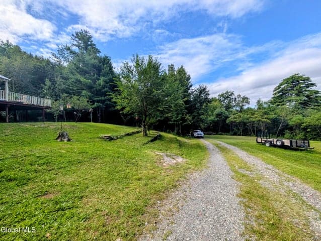 15 Mercurio Way, Hampton, NY, photo 5