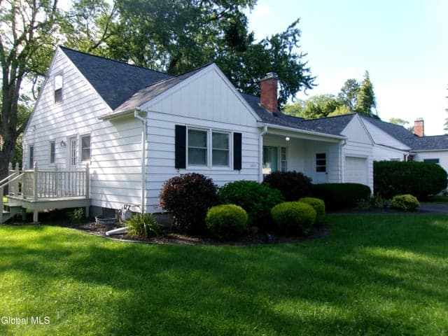 2023 Fairlawn Parkway, Niskayuna, NY, photo 5