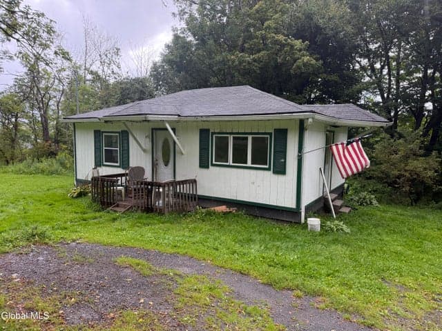 1439 Charlotte Valley Road, Summit, NY