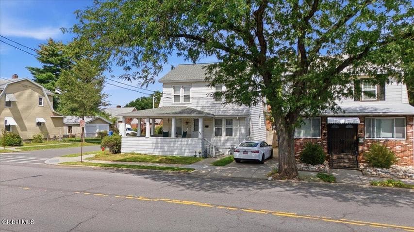 65 Lincoln Avenue, Albany, NY, photo 3