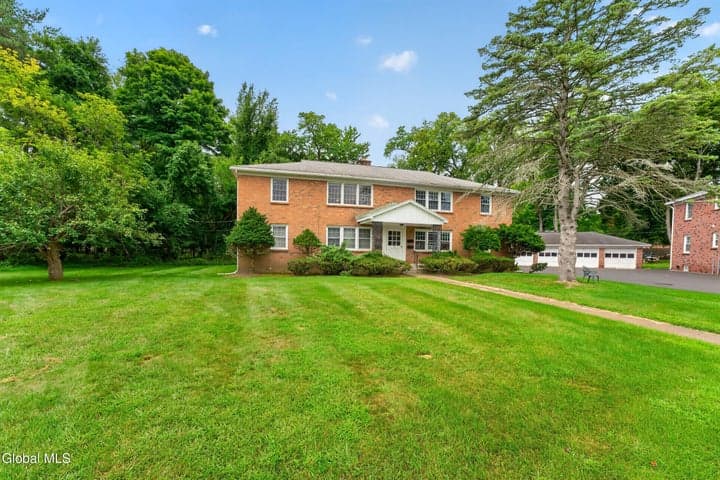 11 Kensington Court #APT 3, Delmar, NY, photo 3