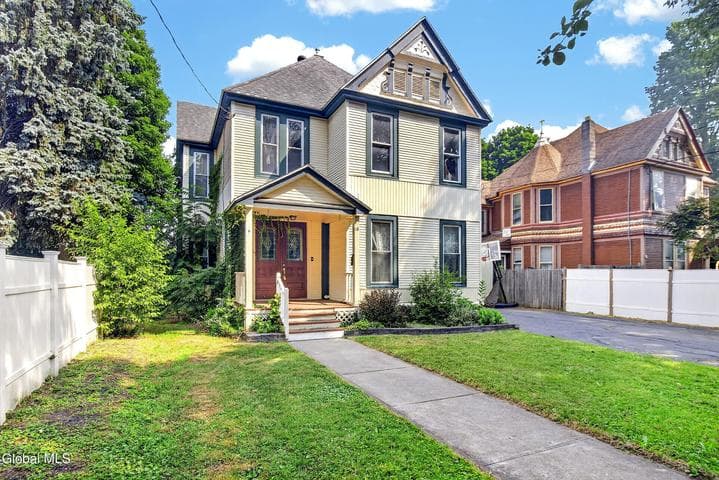 18 Grove Street, Baldwinsville, NY, photo 2