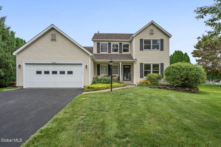 4204 Bostonian Drive, Guilderland, NY