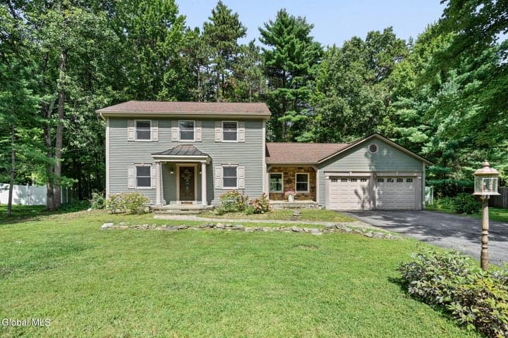 3 Woodmint Place, Malta, NY, photo 1