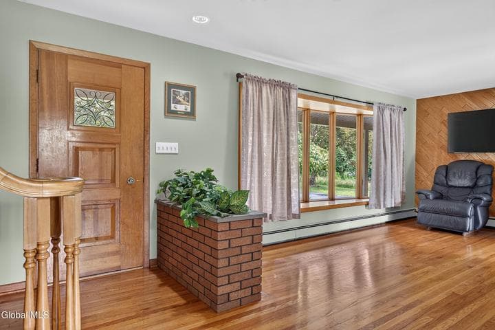 137 Mammoth Spring Road, North Greenbush, NY, photo 4