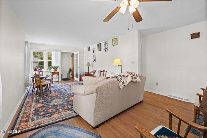 106 Edgecomb Street, Albany, NY, photo 5