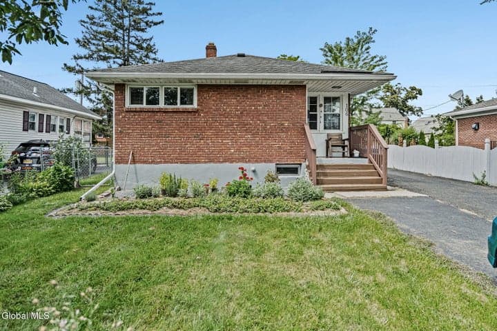 106 Edgecomb Street, Albany, NY, photo 1