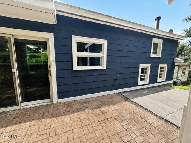 27 N McNab Avenue, Gloversville, NY, photo 4