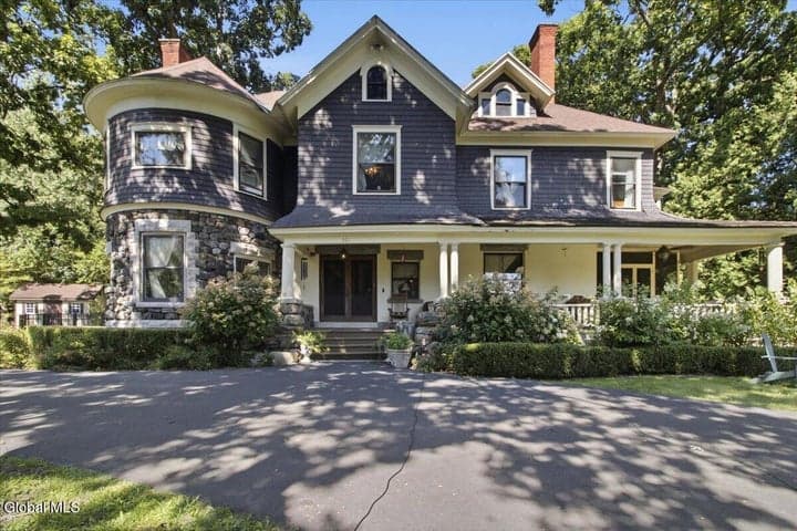 321 Guy Park Avenue, Amsterdam, NY, photo 3