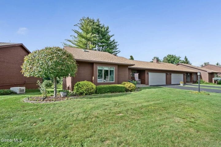 175 Country Club Lane, Fort Johnson, NY, photo 3