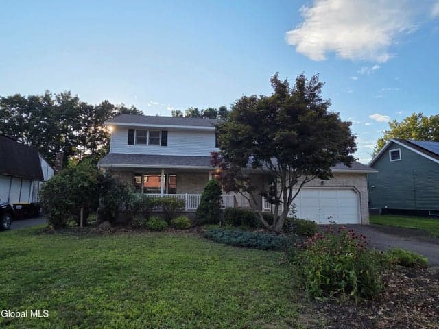 1022 St Lucille Drive, Rotterdam, NY, photo 2