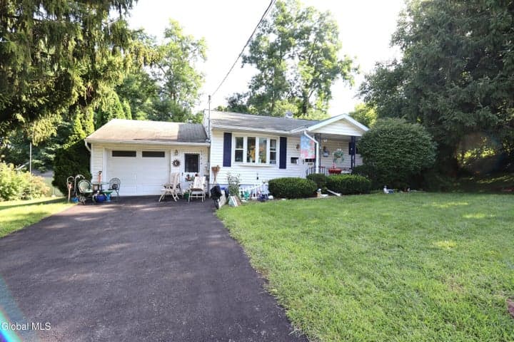 535 Salina Street, Schenectady, NY