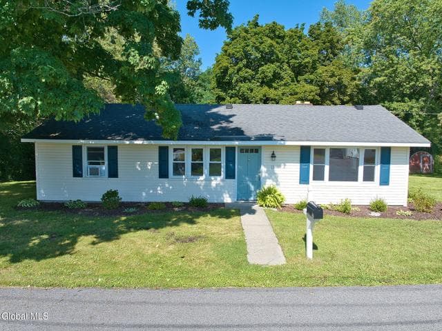 15 Renas Drive, Colonie, NY, photo 1