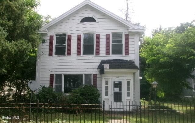 558 3rd Avenue, Troy, NY
