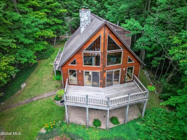 116 Hemlock Drive, Gloversville, NY, photo 3