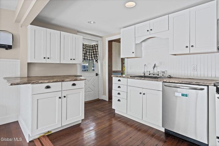 625 Kenwood Avenue, Delmar, NY, photo 5