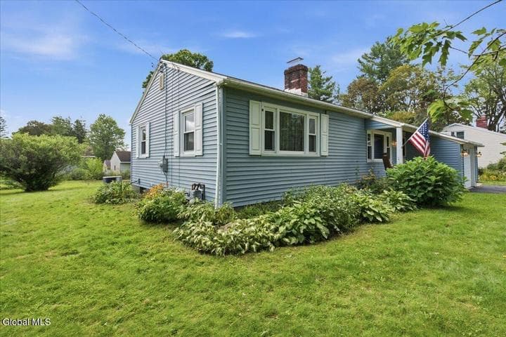 19 Buell Avenue, Ballston, NY, photo 3
