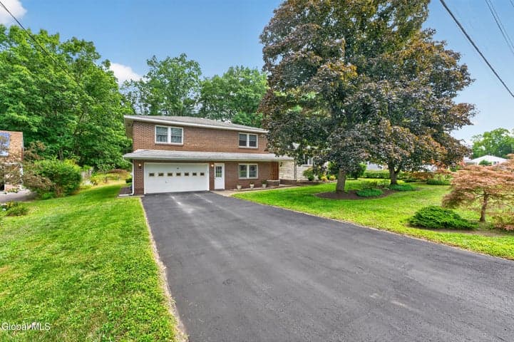 25 Tice Road, Guilderland, NY, photo 3