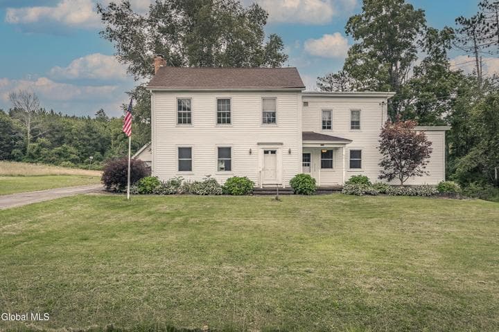 1022 W Galway Road, Galway, NY
