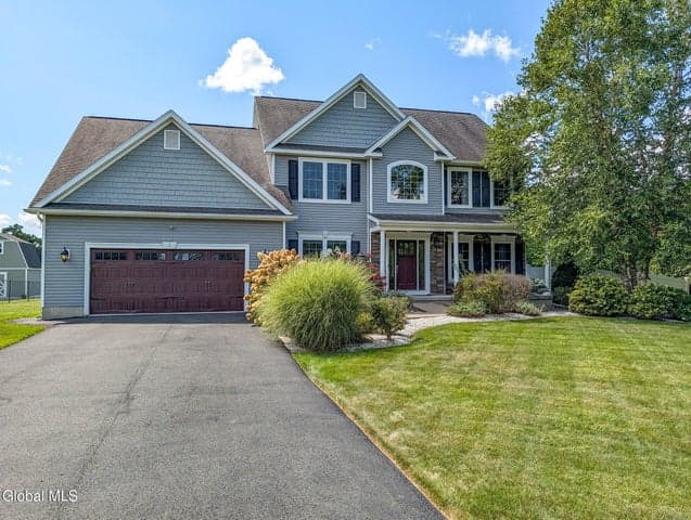 2 Haywood Lane, Rensselaer, NY